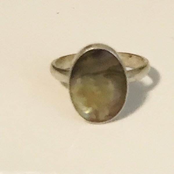 Child's Sterling silver vintage ring abalone oval marked .925 child size 6