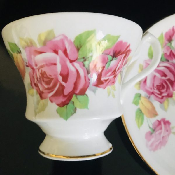 Clarence tea cup and saucer England Fine bone china Large Pink roses with yellow & green leaves farmhouse collectible display coffee bridal