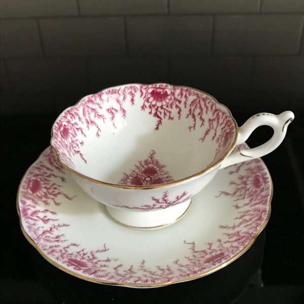 Coalport tea cup and saucer England Fine bone china Pink shell & seaweed pattern gold trim farmhouse collectible display dining
