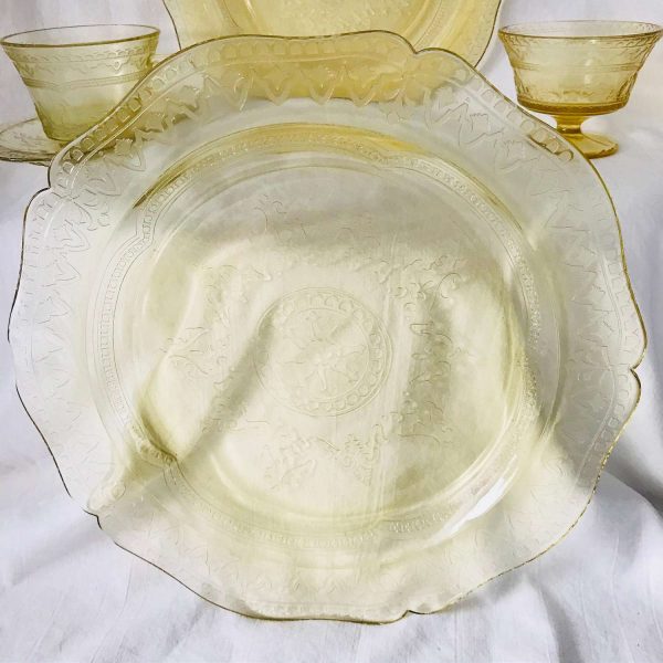 Depression glass Yellow Madrid Pattern 5 piece place setting Dinner Luncheon plate Tea cup Saucer Fruit or sherbet pedestal bowl farmhouse