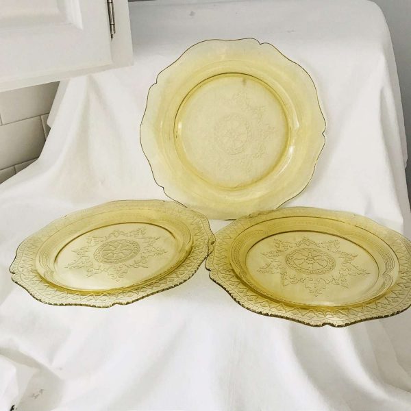 Depression glass Yellow Madrid Pattern set of 3 dinner plates farmhouse collectible display serving dining cottage