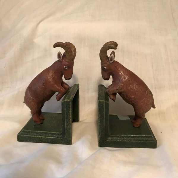 Fantastic Pair of Cast Iron Ram Bookends Originals Vintage home decor farmhouse collectible display cottage cabin hunting animals Rams horns