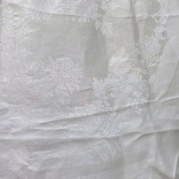 Fantastic Vintage 66" x 82" Hydrangeas Damask Tablecloth Oval Holiday Christmas Spring Summer Wedding Bridal Shinny Cotton