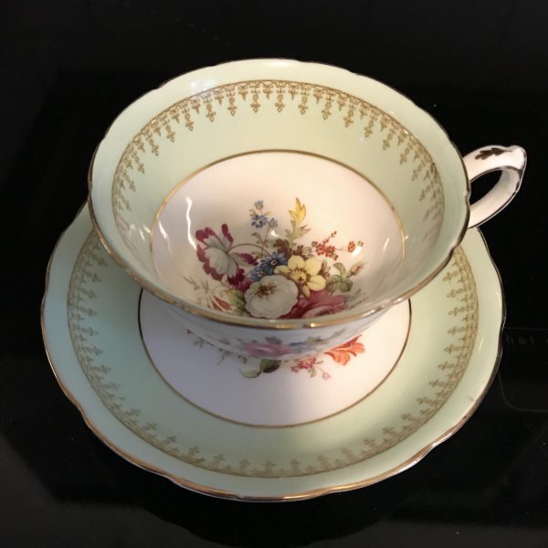Hammersley Tea Cup and Saucer England Light Green Floral Bouquet inside & Out and saucer center Collectible Display Farmhouse