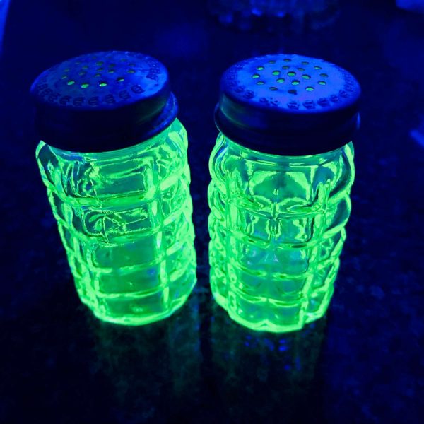 Kitchen Apothecary Salt & Pepper Shakers Uranium glass glow under blacklight bright green farmhouse cottage collectible display retro