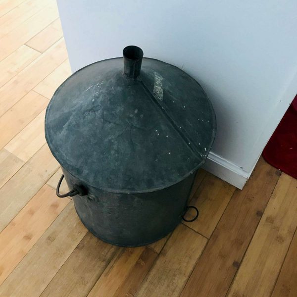 Large Farmhouse Galvanized Storage Can Oil Water collectible display 5 gallon long small spout with side handle for pouring