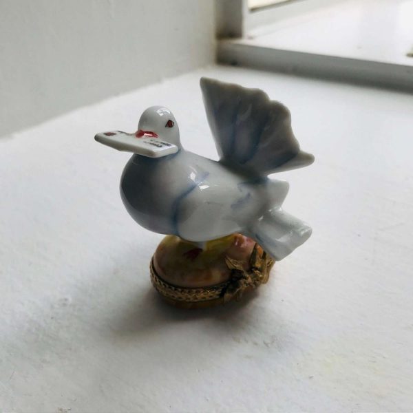 Limoges France Trinket ring dish hinged lid Carrier Pigeon with letter collectible hand painted gold trim collectible display