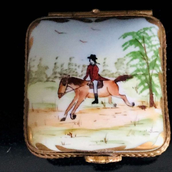 Limoges France Trinket ring dish hinged lid English Hunting Scene Horse signed Rochard collectible hand painted collectible display