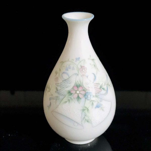 Noritake Japan detailed wedding vase pink blue doves bells bows hand painted collectible display farmhouse cottage bedroom