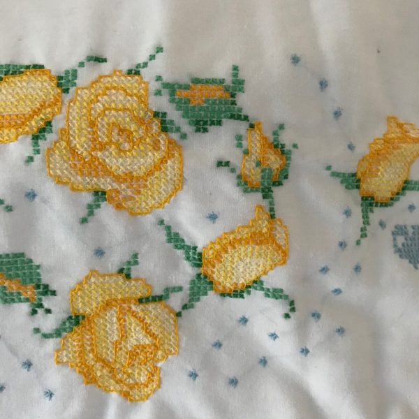 Pillowcase Single Hand cross stitched with Yellow roses bedding bed & breakfast cottage cabin guest room collectible linens poppies