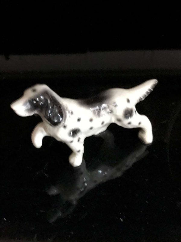 Pointer Hunting Dog Figurine gloss finish fine bone china Japan 4" across collectible display farmhouse cottage bedroom