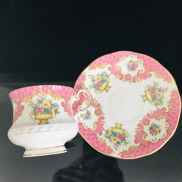 Queen's tea cup and saucer England Fine bone china Pink with flower urns scrolls gold trim farmhouse collectible display coffee