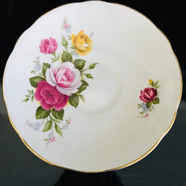 Regency Tea cup and saucer England Fine bone china Red Pink Yellow Roses gold trim farmhouse collectible display cottage coffee