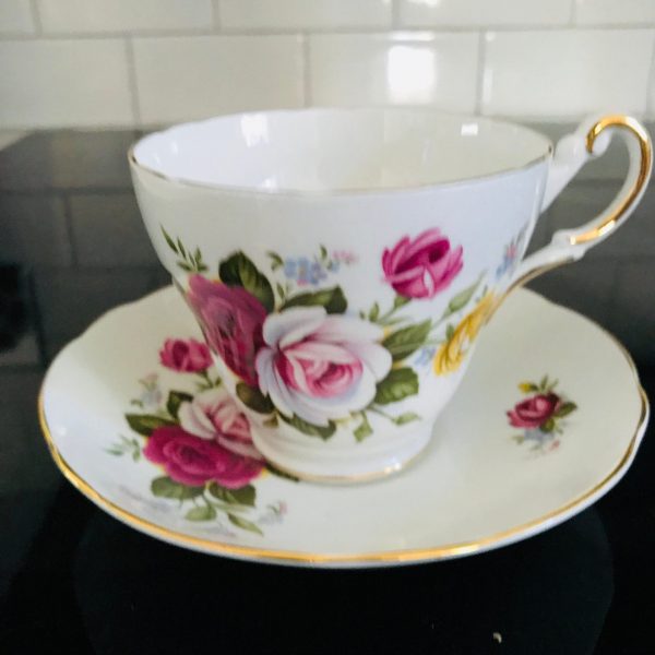 Regency Tea cup and saucer England Fine bone china Red Pink Yellow Roses gold trim farmhouse collectible display cottage coffee