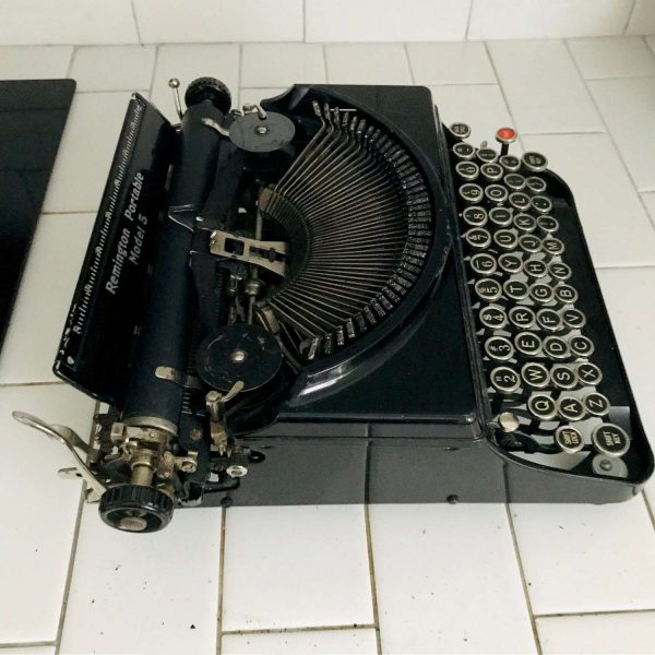 Remington No.5 Typewriter 1920's light weight manual collectible display office desk top metal