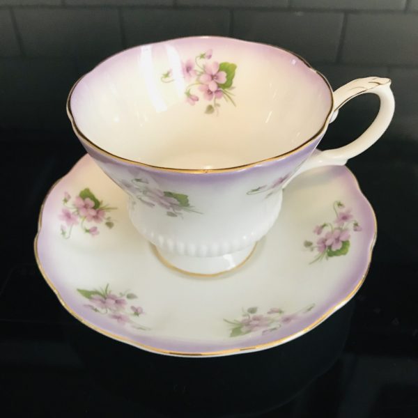Royal Albert tea cup and saucer England Fine bone china Lavender hue with violets gold trim farmhouse collectible display coffee