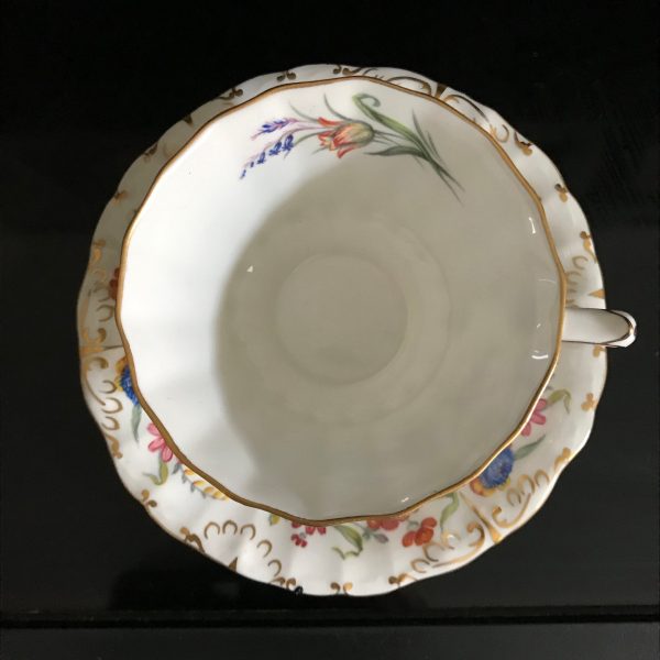 Royal Crown Derby Tea cup and saucer England Fine bone china Dresden flower Pattern Chatsworth farmhouse collectible display bridal wedding