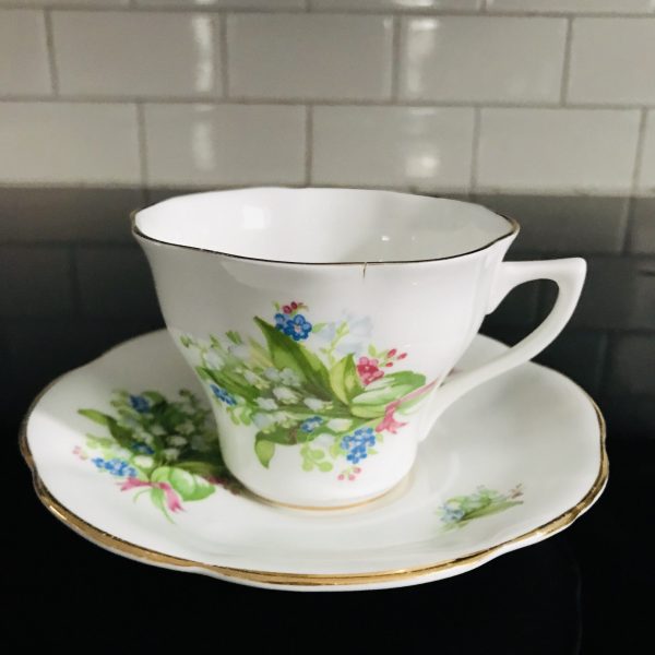 Royal Imperial Tea cup and saucer England Fine bone china Lily of the Valley gold farmhouse collectible display serving dining
