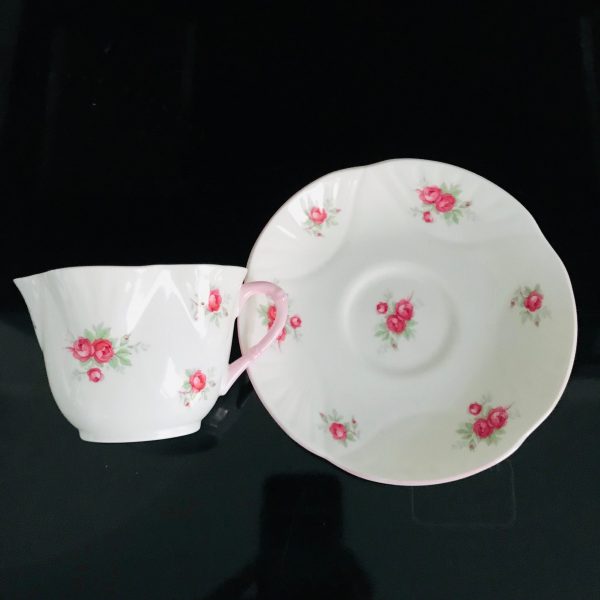 Royal York Tea cup and saucer England Fine bone china pink roses dainty scalloped flowers farmhouse collectible display serving