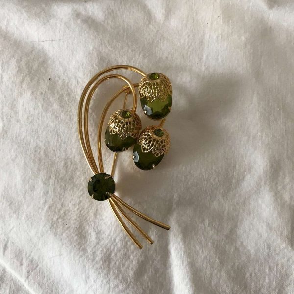 Sarah Coventry Brooch Vintage Gold tone with Retro Olive Green Rhinestone Acorns collectible vintage jewelry Brooch Pin