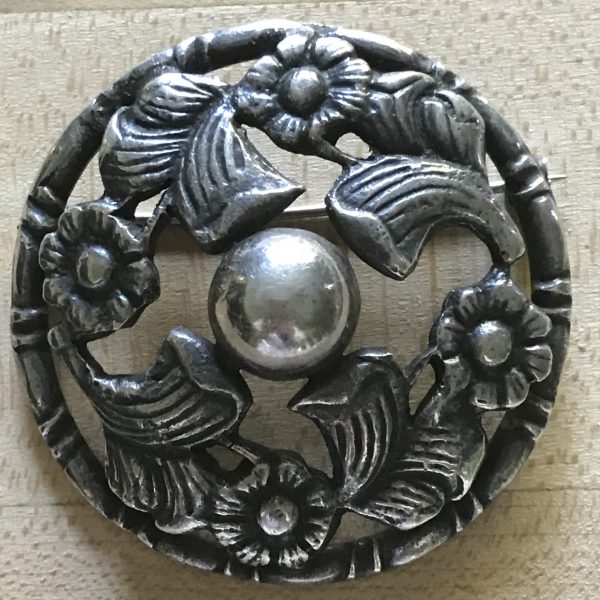 Sterling Silver Brooch Victorian Floral & Leave Sterling turn of the century colletible display pin 27 grams 2" across