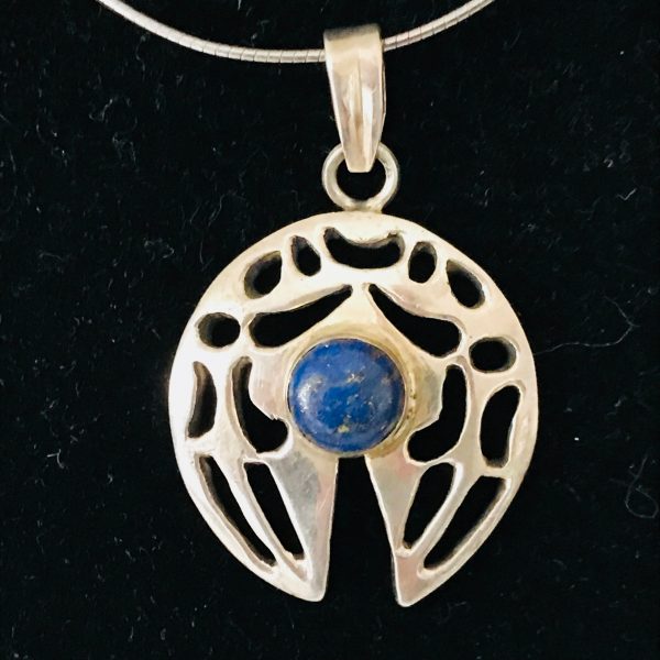 Sterling Silver Round Horse shoe shape Pendant drop .925 with Blue Lapis Southwestern style 10 grams