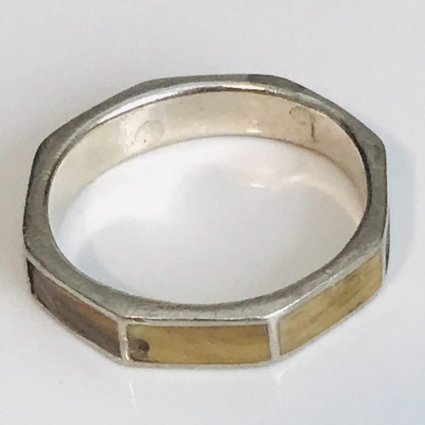Sterling silver vintage band ring inset beige stones marked .925 size 8 1/2 boho hippy 1970's southwestern