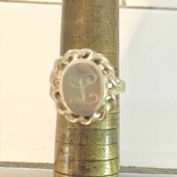 Sterling silver vintage ring ornate rim Monogrammed "L"  marked .925 size 5 3/4
