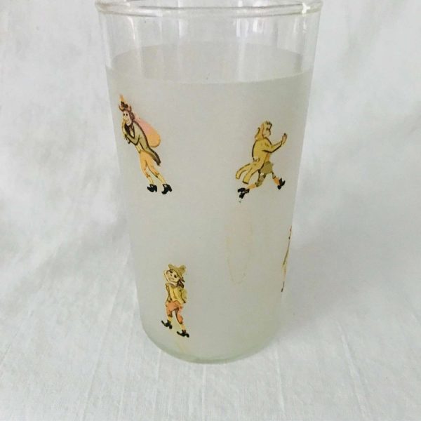 Vintage 1920's Single water glass farmhouse collectible display kitchen serving 4 1/2" tall 2 1/2" across the top 8 oz horse & buggy yellow