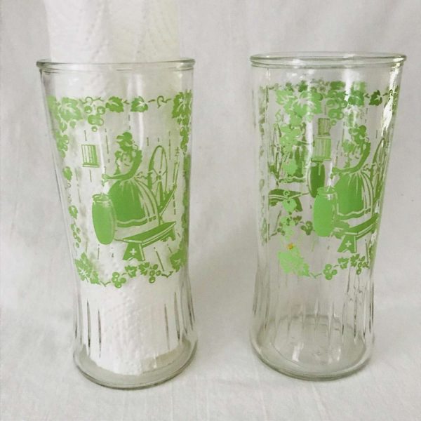 Vintage 1950's Pair of glass tumblers water Iced tea 14 oz farmhouse collectible display kitchen serving 6 1/4" tall 2 7/8" across