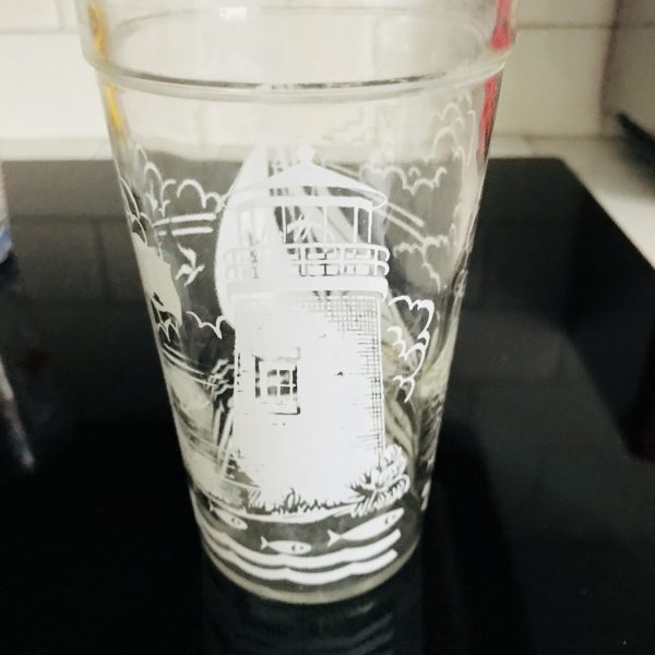 Vintage 1950's Single water glass farmhouse collectible display kitchen serving 5 3/4" tall 3 1/4" across the top 14 oz Sailboat Lighthouse