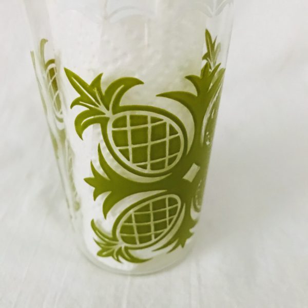 Vintage 1960's Single water glass farmhouse collectible display kitchen serving 5" tall 2 3/4" across the top 10 oz Gren Pineapples