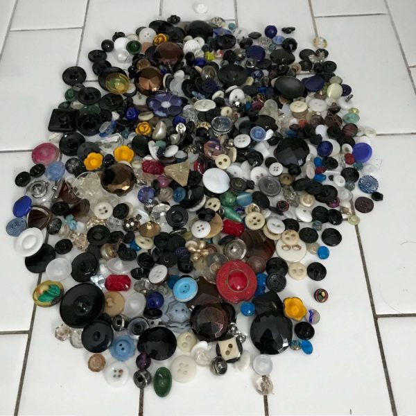 Vintage 3 lbs of glass buttons Sewing Notions collectible farmhouse display farmhouse wedding boquet