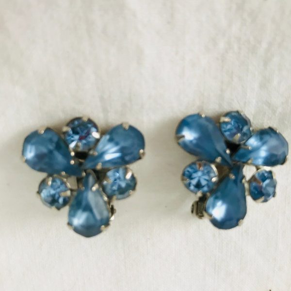 Vintage Blue Clip Earrings Rhinestone Weiss signed rhodium plated 1940's collectible wedding special event clubbing bling
