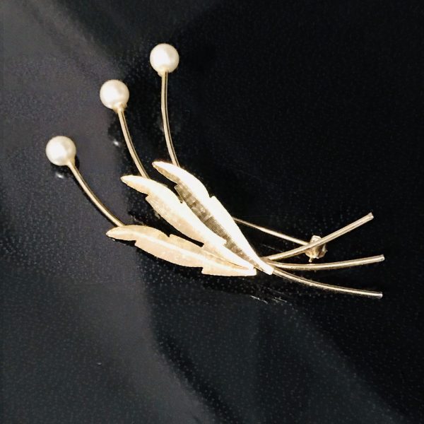 Vintage Brooch Pin Pearl Mid Century Gold brushed leaves collectible accessory jewelry long stem flowers