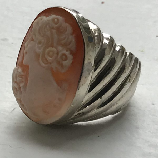 Vintage Cameo Ring Set in Sterling Silver Size 7 Swirl Raised sides hand carved portrait from shell