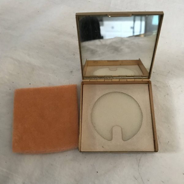 Vintage Compact Brass Collectible Display Purse Handbag Accessory Vanity face powder make up brass USA