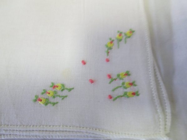 Vintage cotton hankie handkerchief withe with embroidered tiny flowers cotton collectible farmhouse decor collectible shabby chic