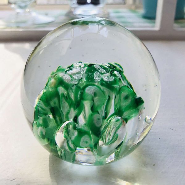 Vintage glass paperweight Bright green and white flowers controlled bubbles collectible display home decor