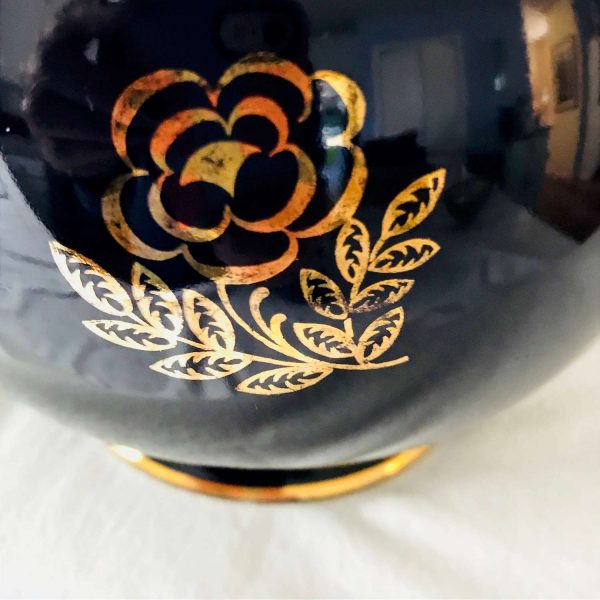 Vintage Hall Cobalt Teapot Airflow Sleek Design Gold flowers and heavy gold trim collectible display farmhouse cottage kitchen dining