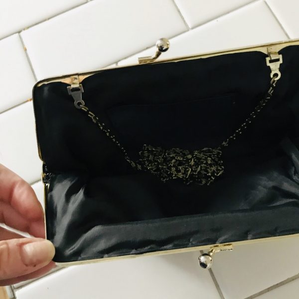 Vintage hand beaded gold closure kisslock top long chain handle tv movie prop collectible display evening bag clutch top handle purse
