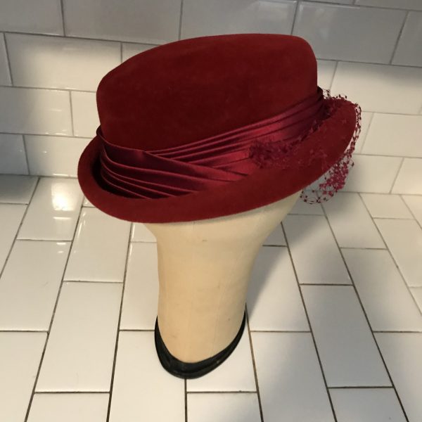 Vintage Hat Dark Red Wool with netting brooch & Satin trim theater movie prop costume Picardy France Felix brand special event collectible