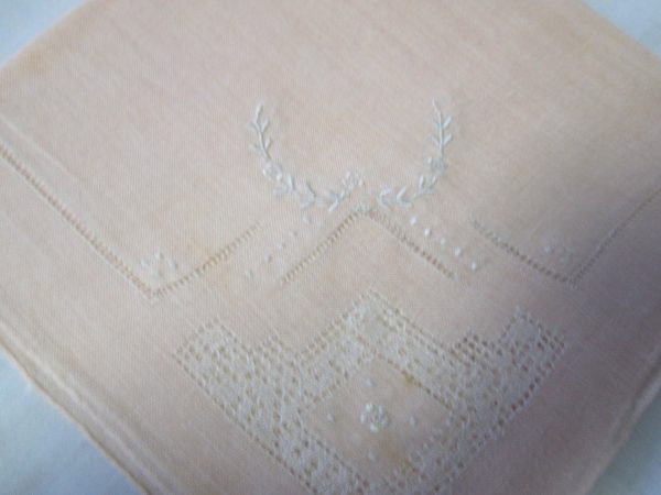 Vintage linen embroidered peach handkerchief hankie embroidered with ivory cut work NICE!!