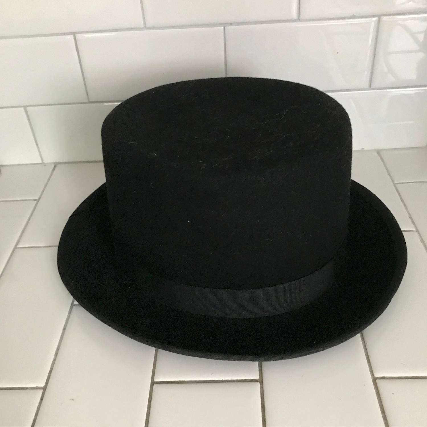 Vintage Men's Black top hat 100% wool black with gross grain ribbon ...