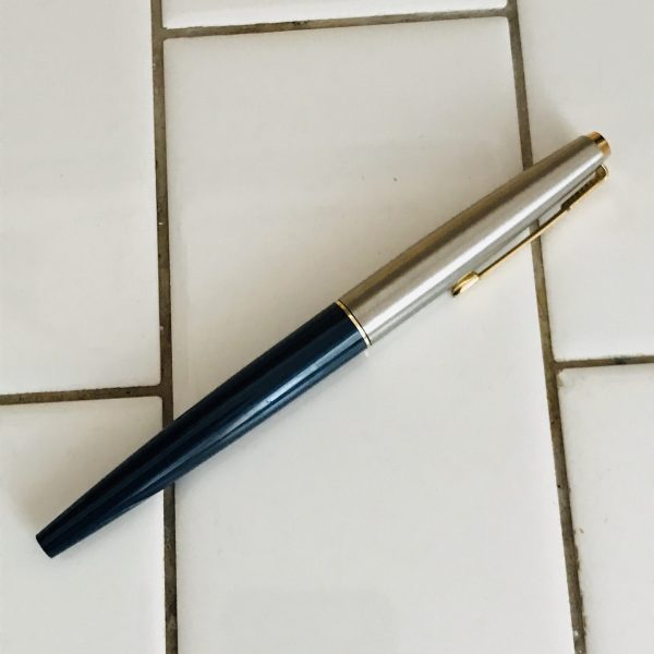 Vintage Parker blue and silver Fountain pen collectible desk office purse pocket fountain pen