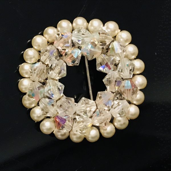 Vintage Pin Brooch wreath style austrian crystals surrounded by pearls fine costume jewelry collectible display sweater dress lapel