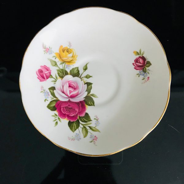 Vintage Regency Tea cup and saucer England Fine bone china Pink & yellow Roses gold trim farmhouse collectible display cottage shabby chic