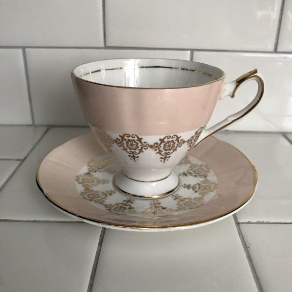 Vintage Royal Seagrave Tea cup and saucer England Fine bone china true peach with gold accents farmhouse collectible display dining serving