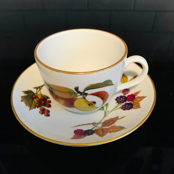Vintage Royal Worcester Tea Cup and Saucer Fruit Pattern Fine porcelain England Berries and Leaves Collectible Display Farmhouse Cottage