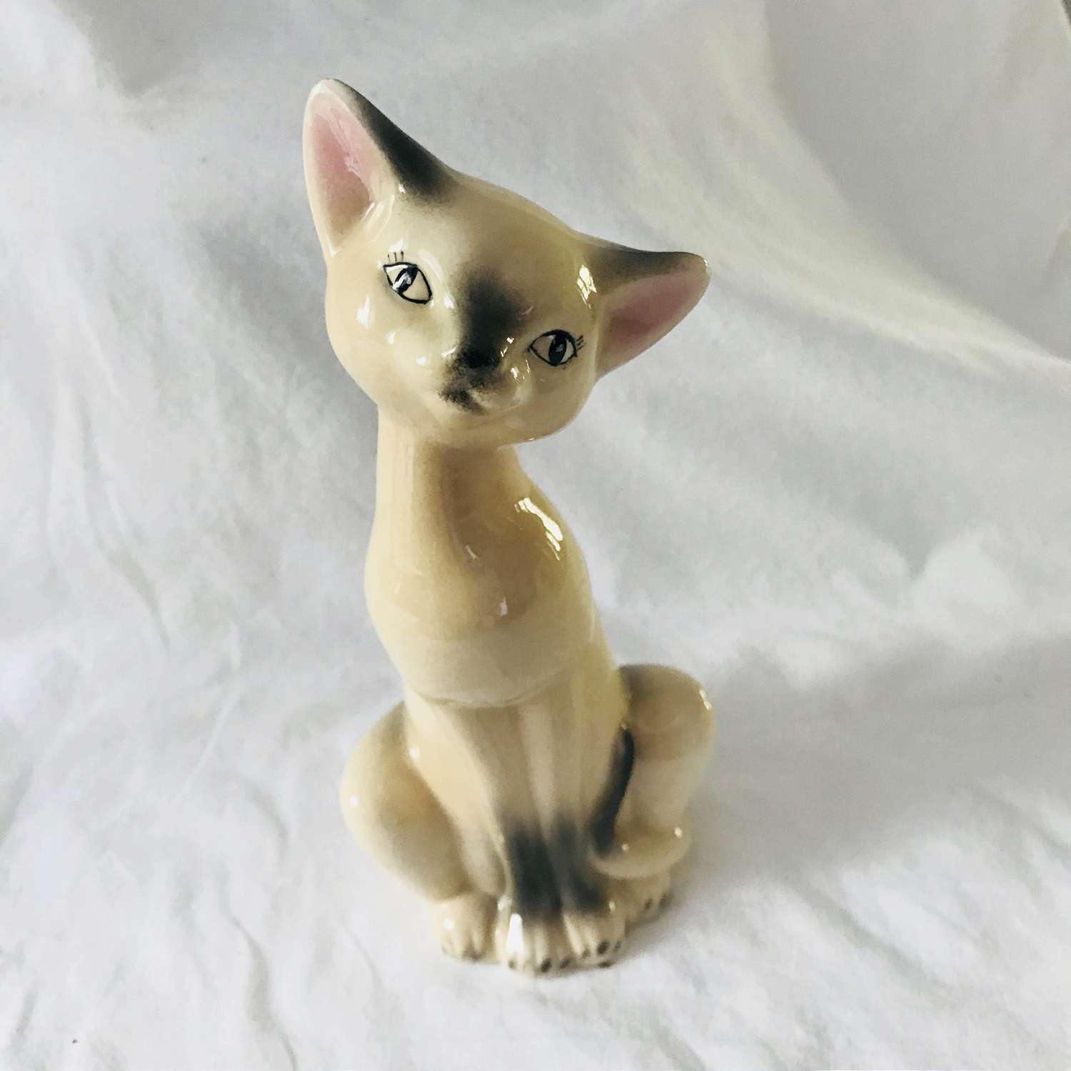 Vintage Siamese Cat Kitten Figurines Porelain Large cottage display  farmhouse shabby chic collectible home decor – Carol's True Vintage and  Antiques